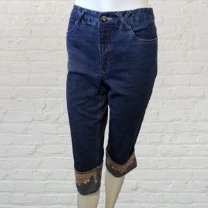 Tribal Jeans embroidered gold cuff capri jeans size 4